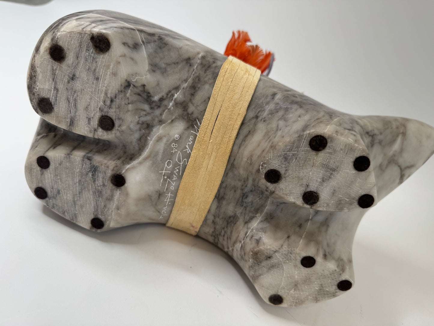 Mark Swazo Hinds Tesuque Pueblo 1959-2023 Native Indian Stone Fetish Bear Sculpture 1984