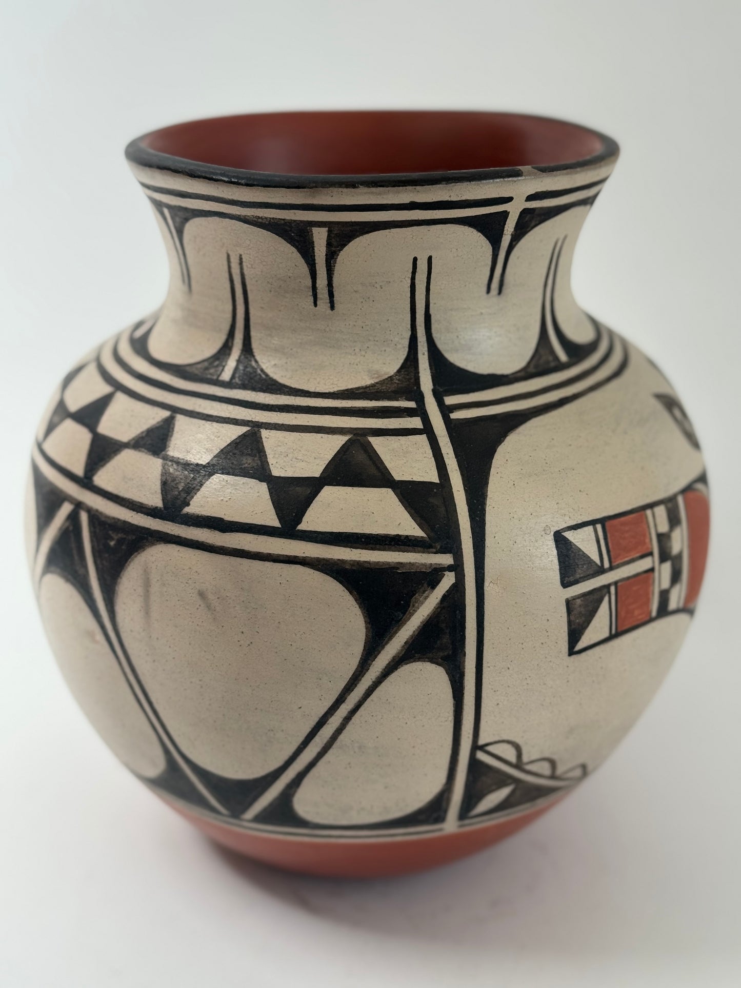 Robert Tenorio Pottery Santo Domingo Pueblo Polychrome Flower & Bird Pottery