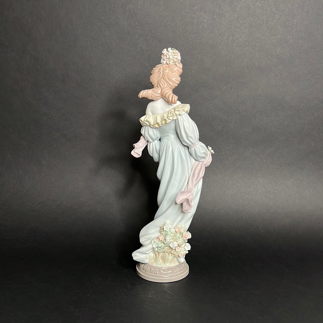 Lladro Classic Fall