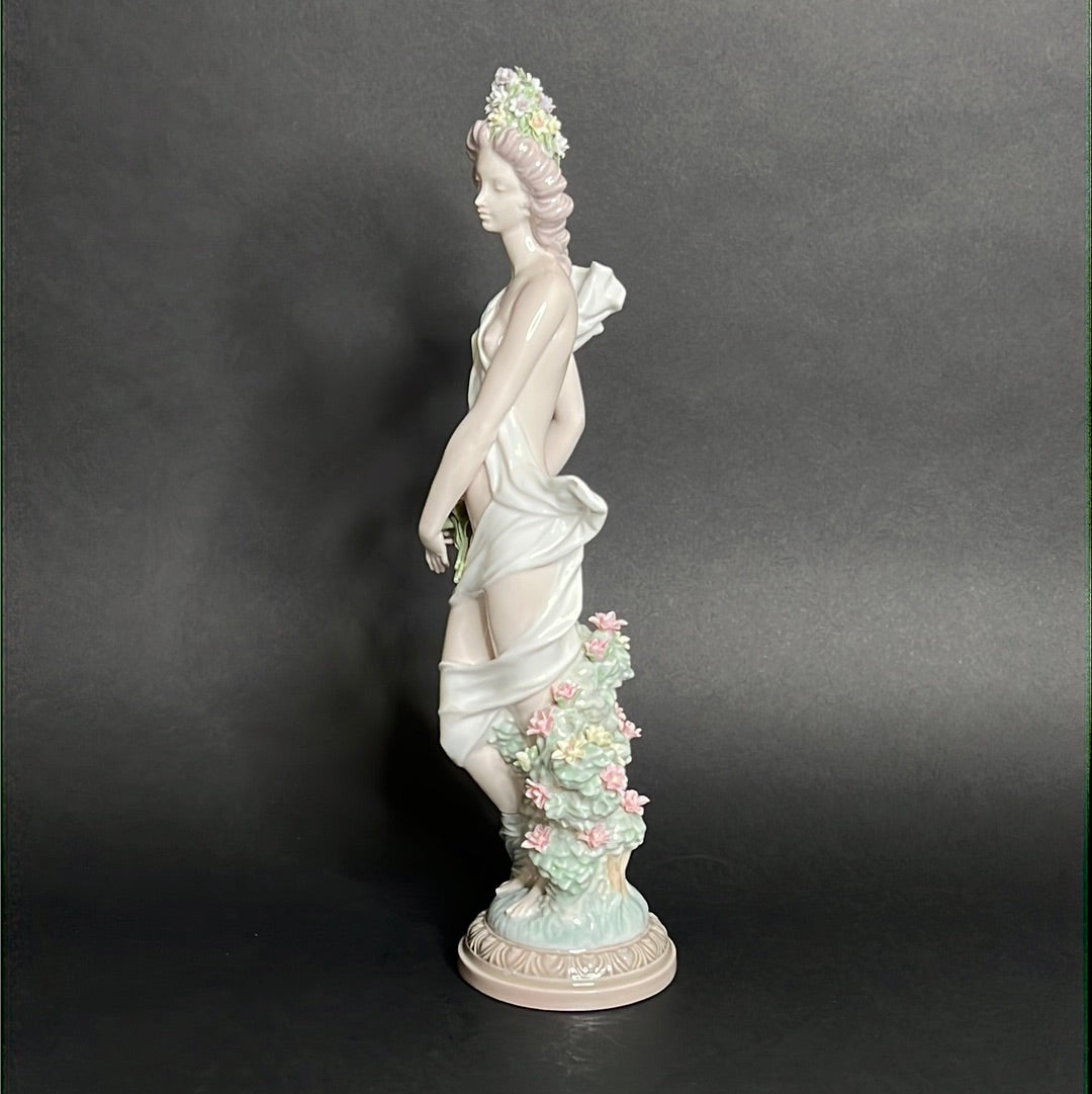 Lladro Classic Spring
