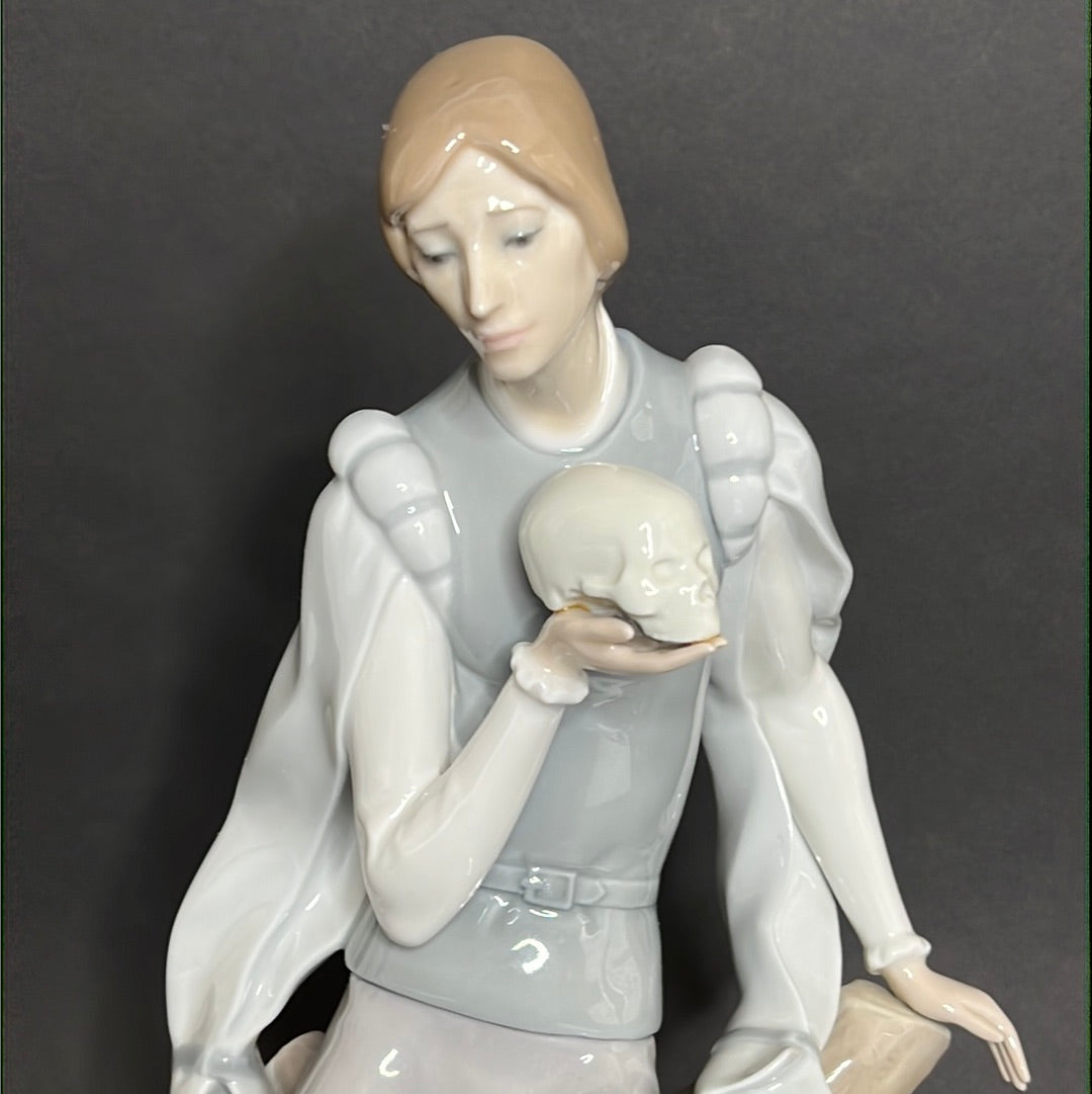 Lladro Hamlet