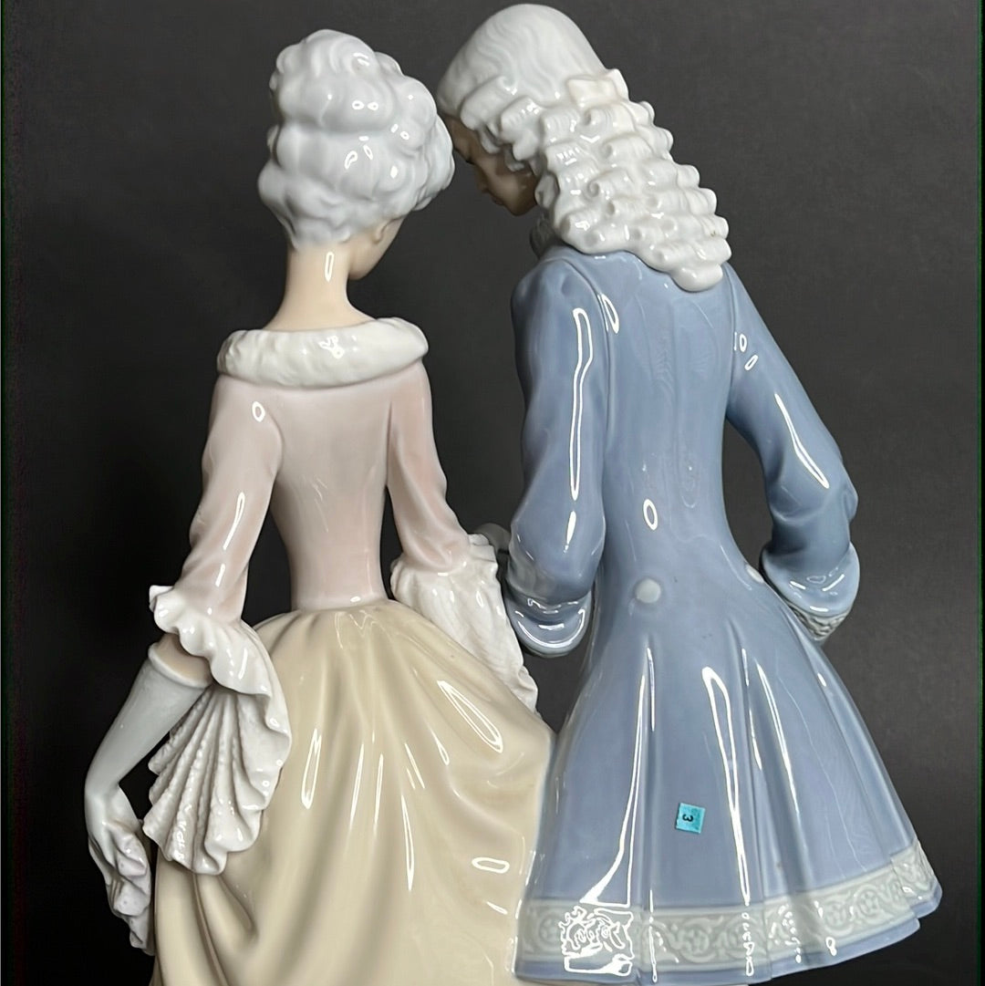 Lladro Paseo En Versalles