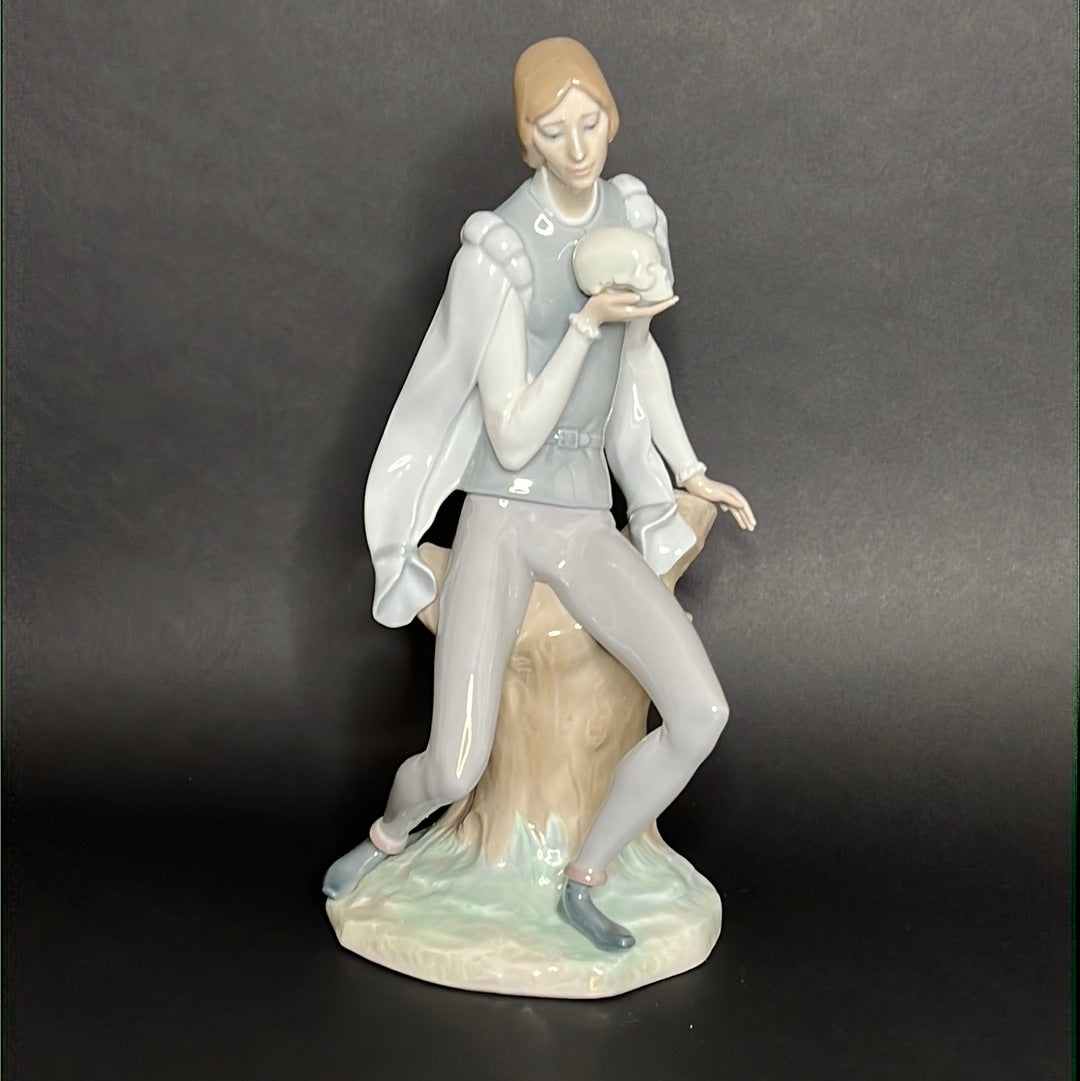 Lladro Hamlet