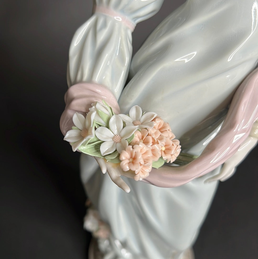 Lladro Classic Fall