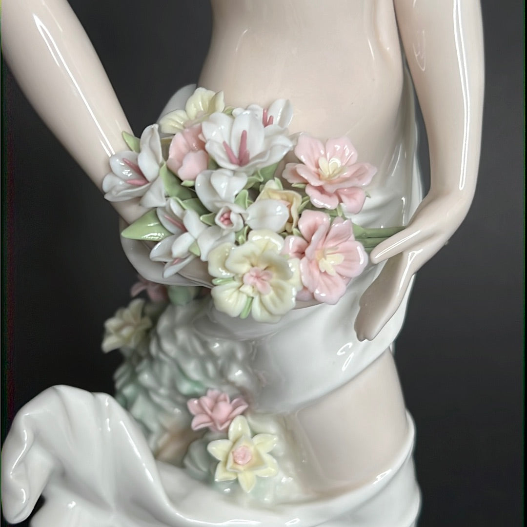 Lladro Classic Spring