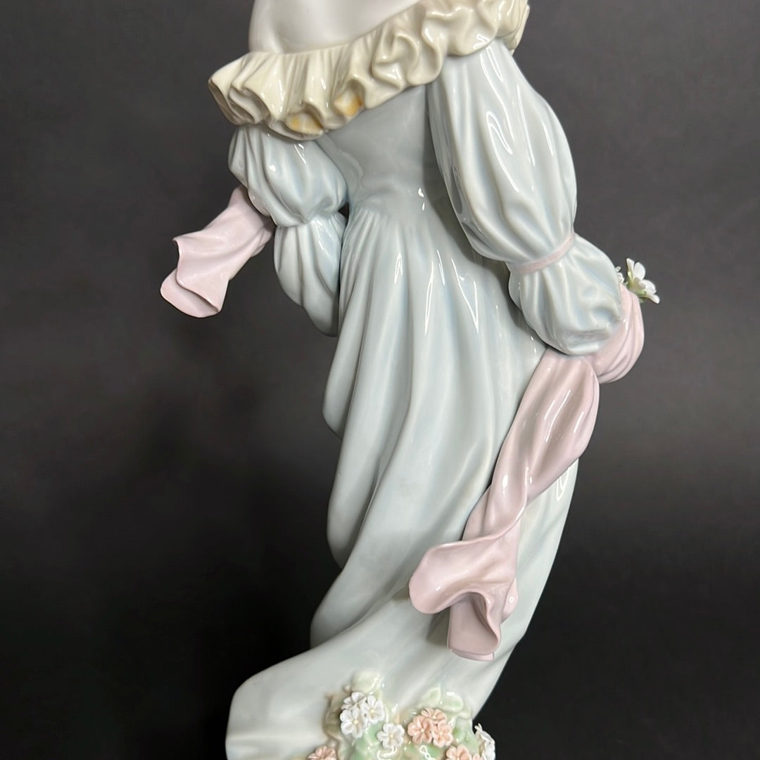 Lladro Classic Fall