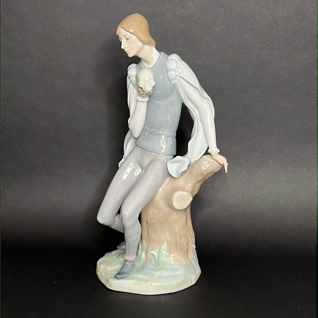 Lladro Hamlet