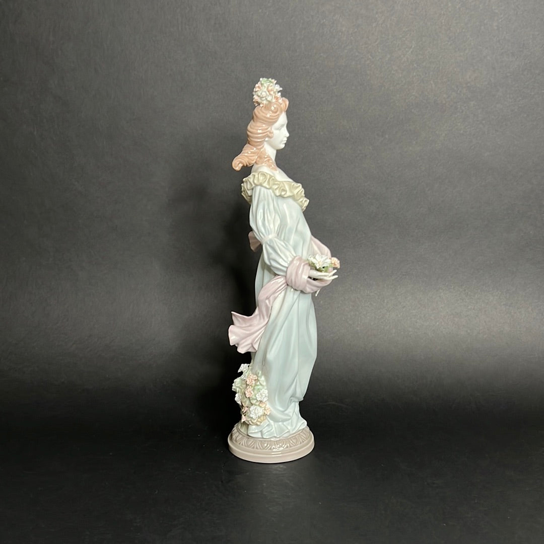 Lladro Classic Fall