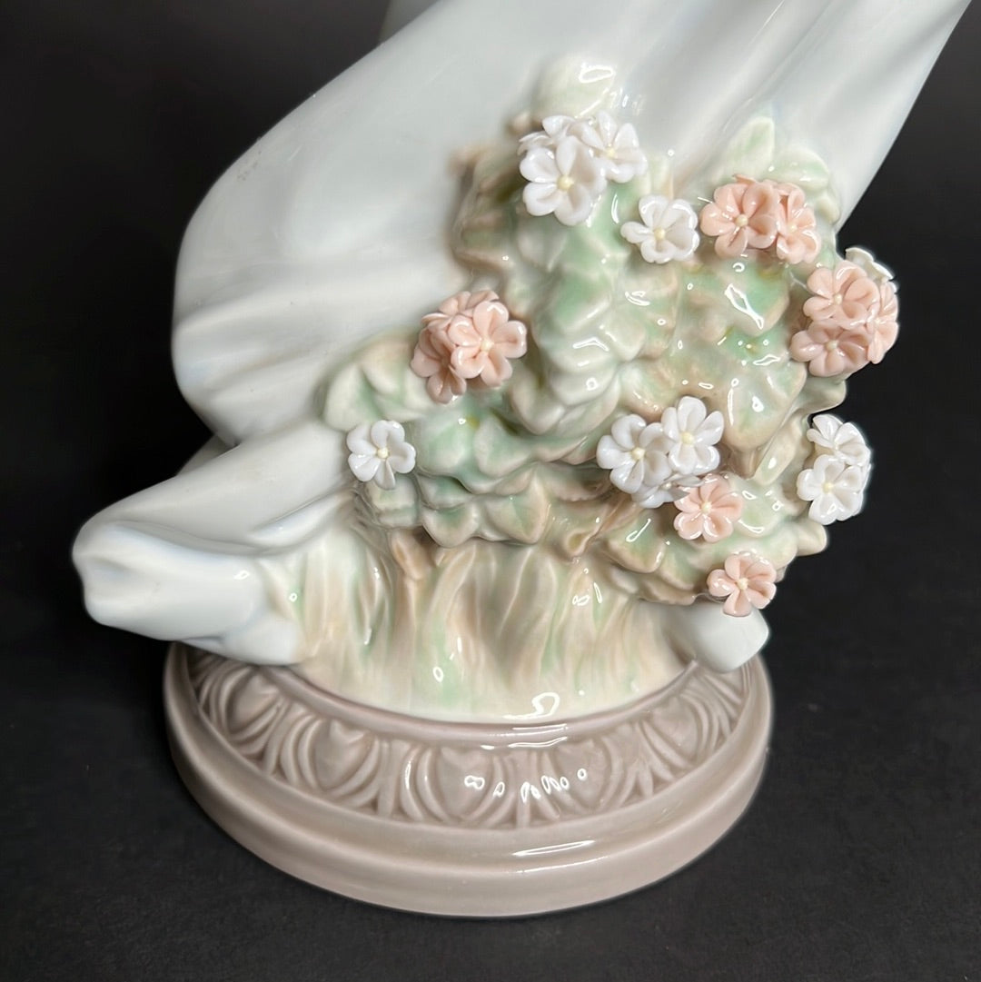 Lladro Classic Fall