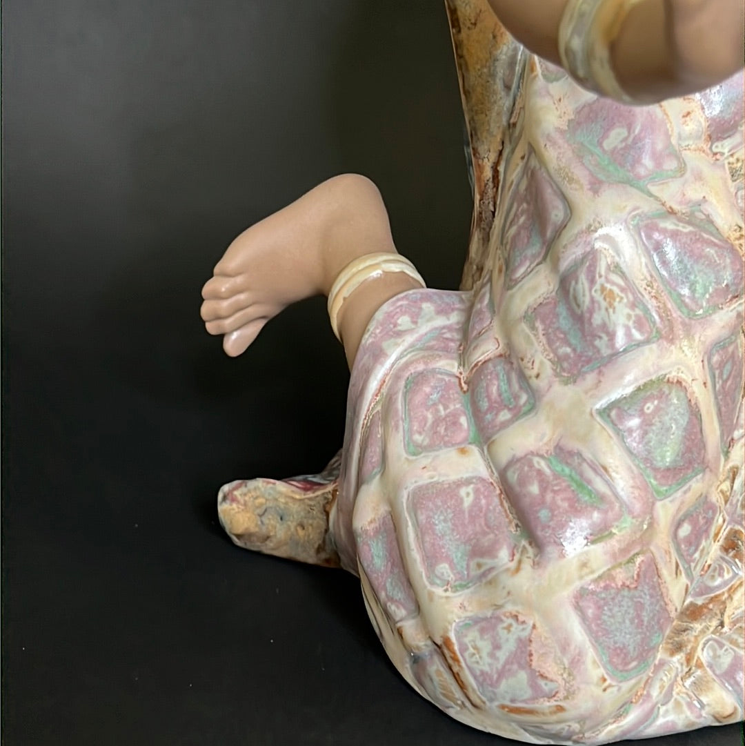 Lladro Thai Girl Kneeling