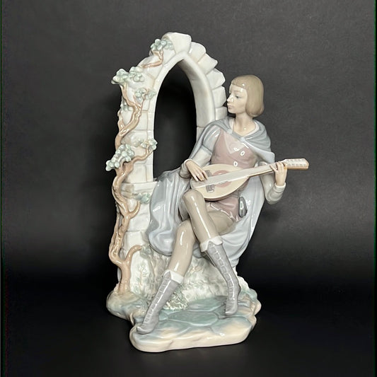Lladro Minstrel Sonata Claro De Luna