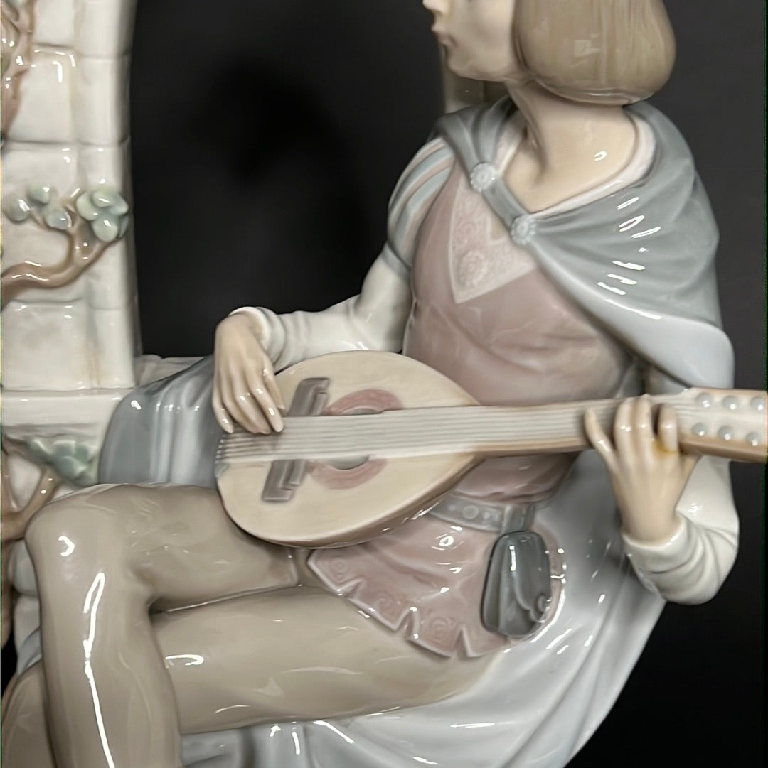 Lladro Minstrel Sonata Claro De Luna