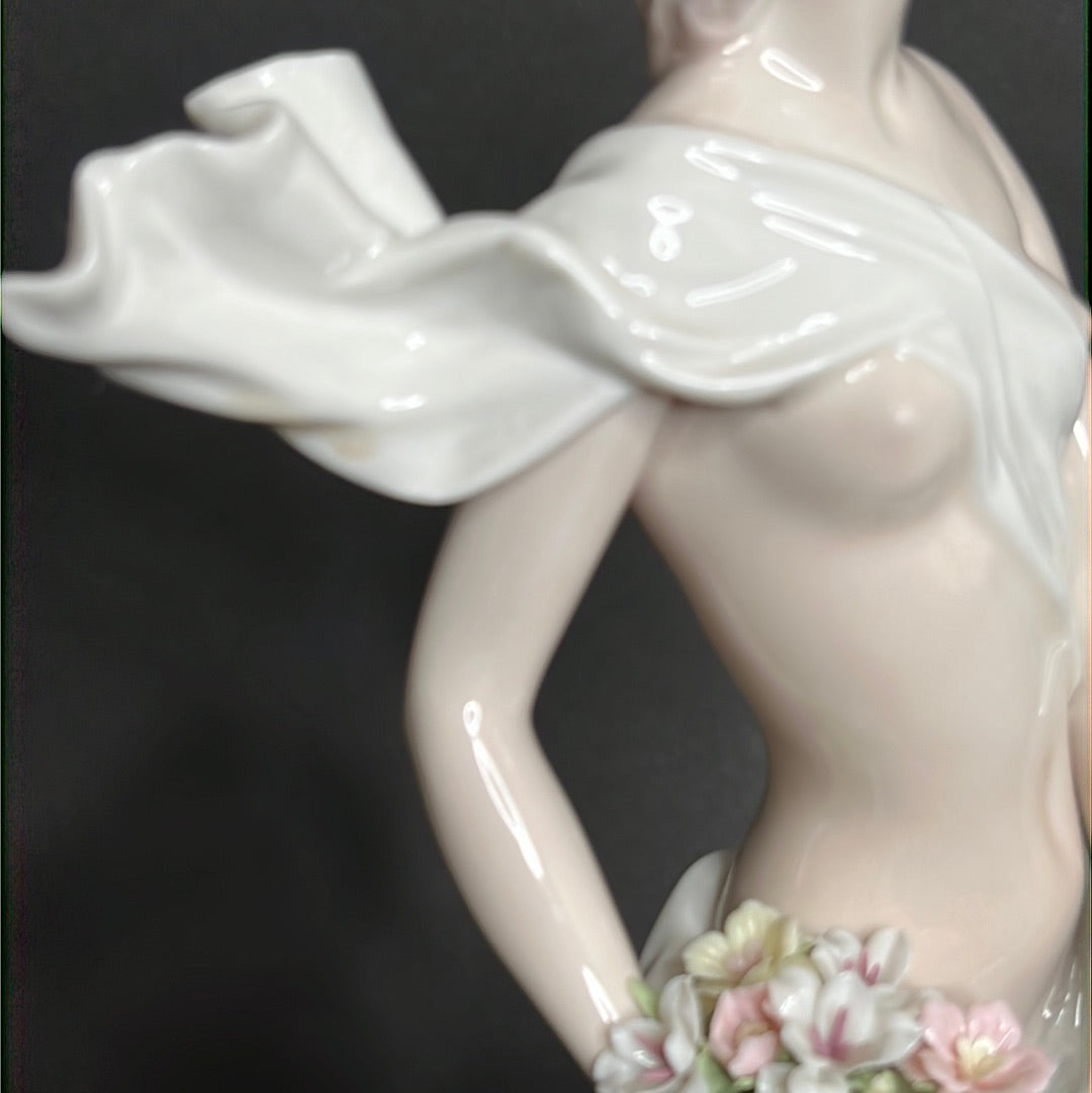 Lladro Classic Spring